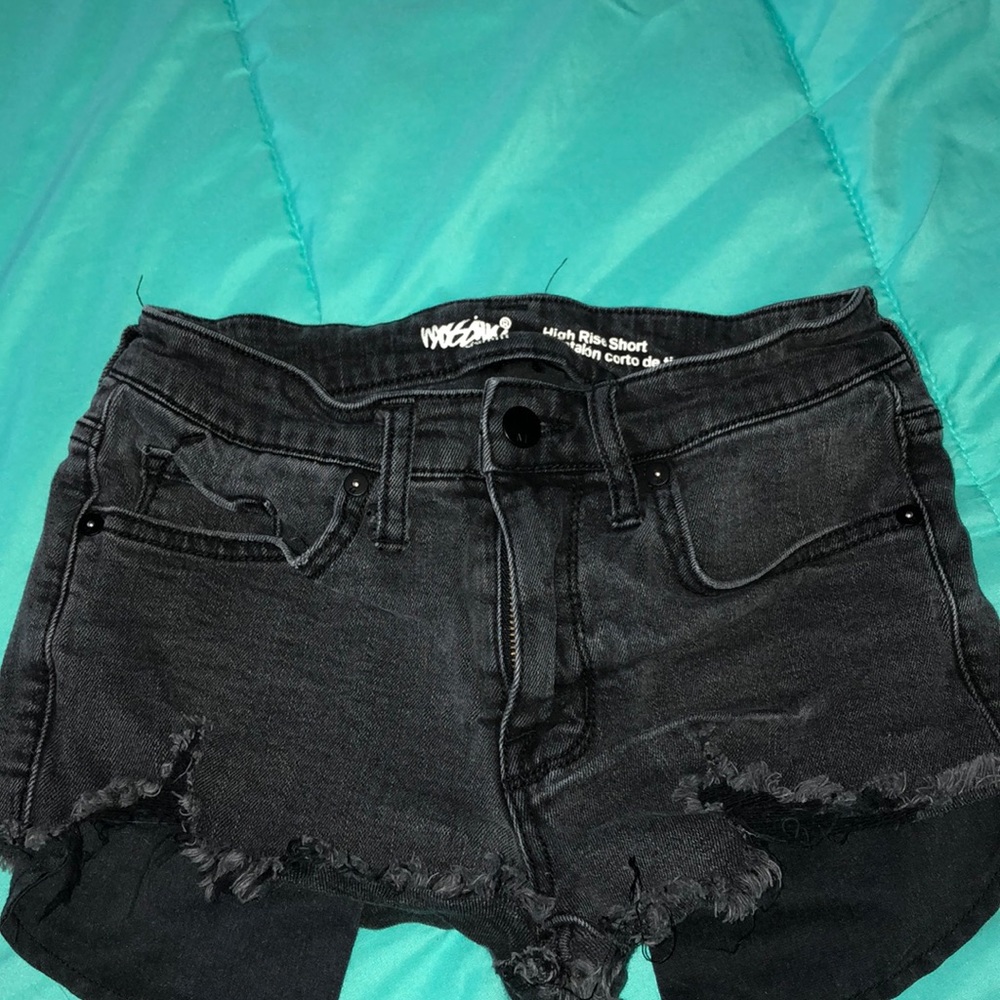 black jean shorts